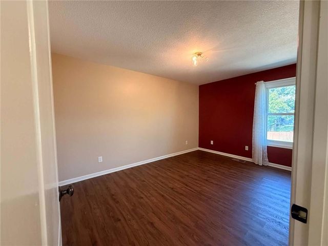 7912 NE 111th Street, Kansas City, MO 64157