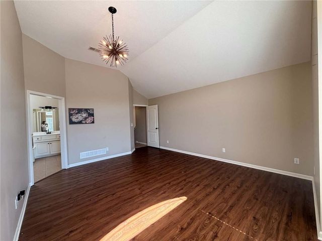 7912 NE 111th Street, Kansas City, MO 64157