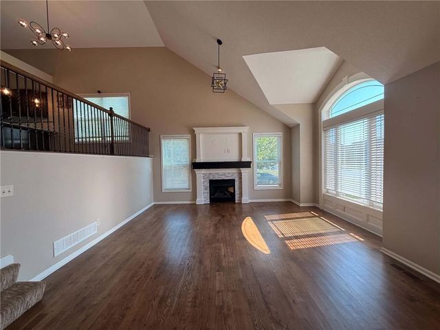 7912 NE 111th Street, Kansas City, MO 64157