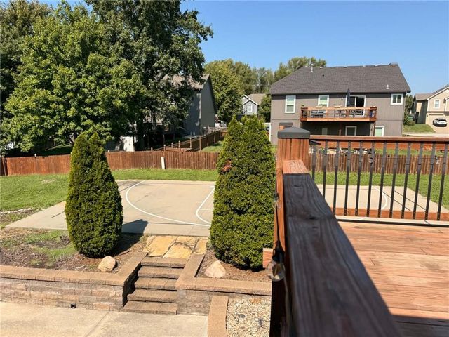 7912 NE 111th Street, Kansas City, MO 64157