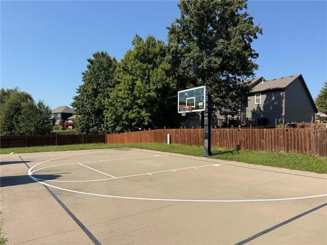 7912 NE 111th Street, Kansas City, MO 64157