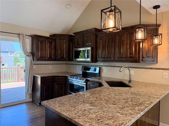 7912 NE 111th Street, Kansas City, MO 64157