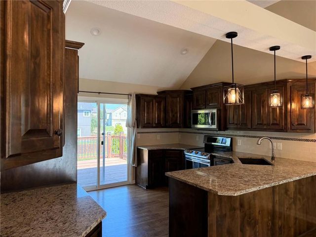 7912 NE 111th Street, Kansas City, MO 64157