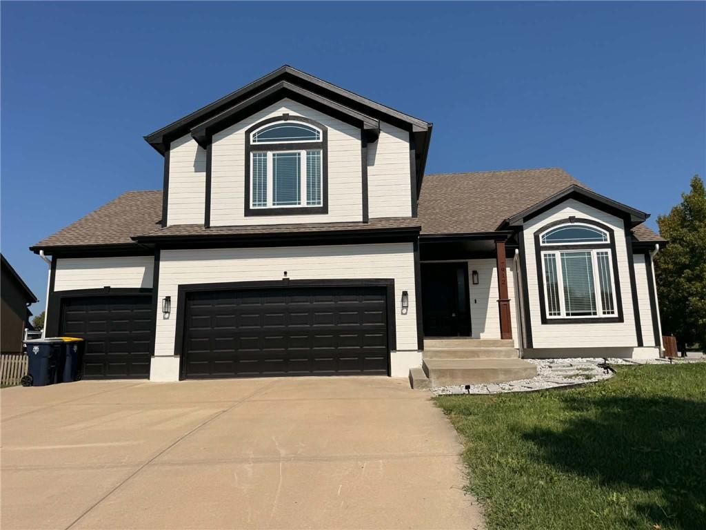 7912 NE 111th Street, Kansas City, MO 64157
