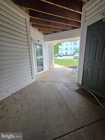 2029 WINDSONG DR #1B, Hagerstown, MD 21740