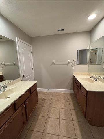 1042 SPINNING WHEEL DRIVE, Apopka, FL 32712