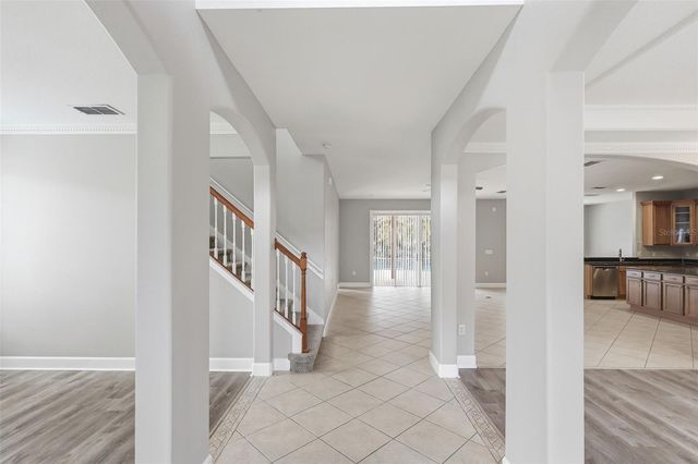 1042 SPINNING WHEEL DRIVE, Apopka, FL 32712