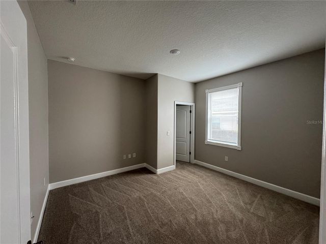 1042 SPINNING WHEEL DRIVE, Apopka, FL 32712