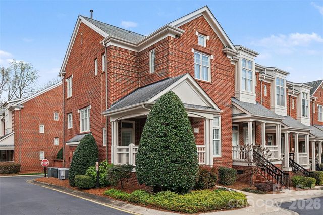 4921 South Hill View Drive, Charlotte, NC 28210