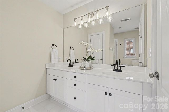 4921 South Hill View Drive, Charlotte, NC 28210