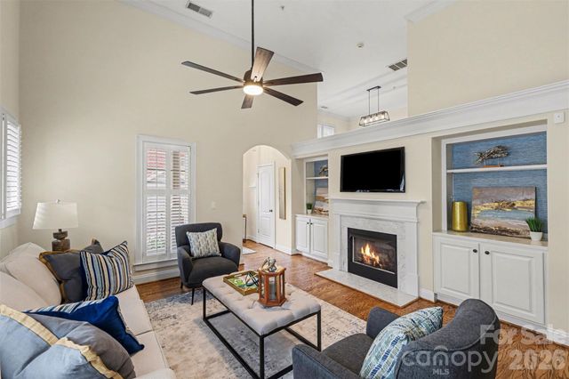 4921 South Hill View Drive, Charlotte, NC 28210