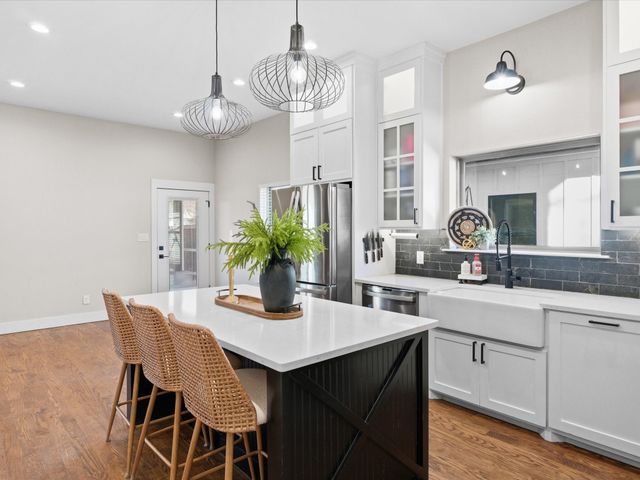 188 Seaside Drive, Gun Barrel City, TX 75156