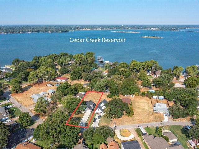 188 Seaside Drive, Gun Barrel City, TX 75156