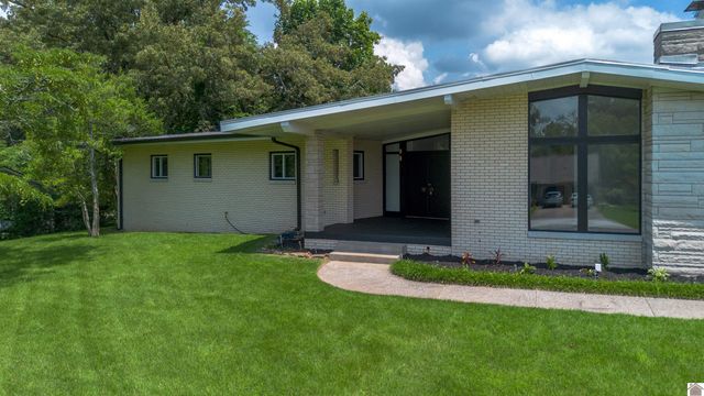 238 Old Orchard Rd., Paducah, KY 42001