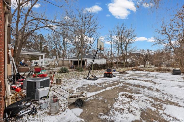 14938 Oakfield Street, Detroit, MI 48227