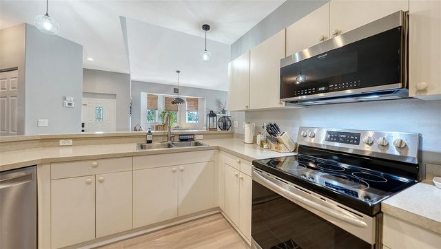 201 28TH STREET W, Palmetto, FL 34221