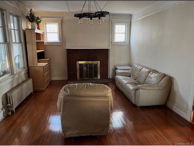 70 Staples Street, Farmingdale, NY 11735