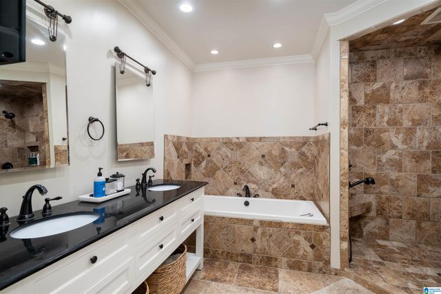 3204 N WOODRIDGE ROAD, Mountain Brook, AL 35223