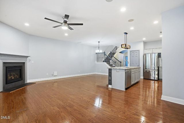 520 Camden Yards Way, Cary, NC 27519