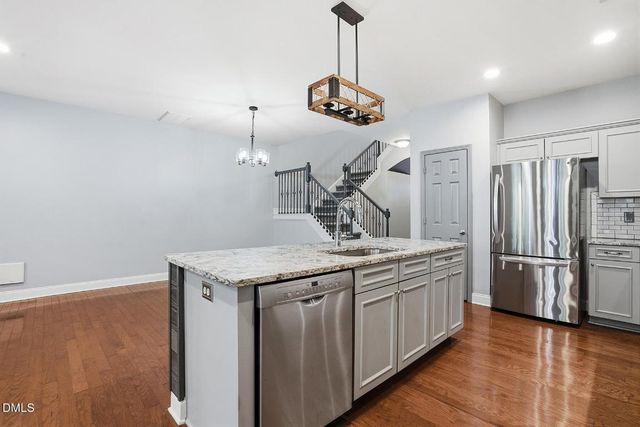 520 Camden Yards Way, Cary, NC 27519