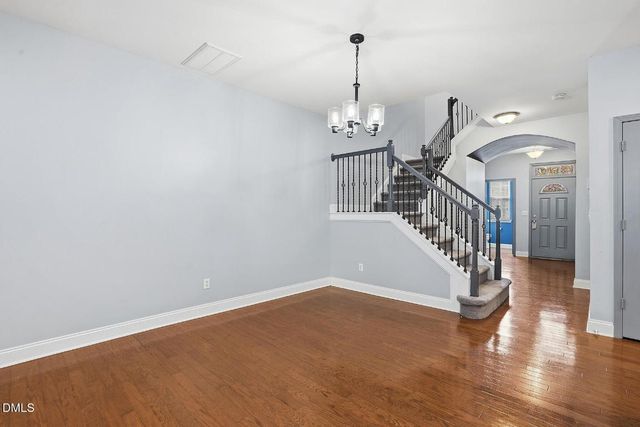 520 Camden Yards Way, Cary, NC 27519