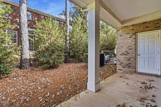 520 Camden Yards Way, Cary, NC 27519