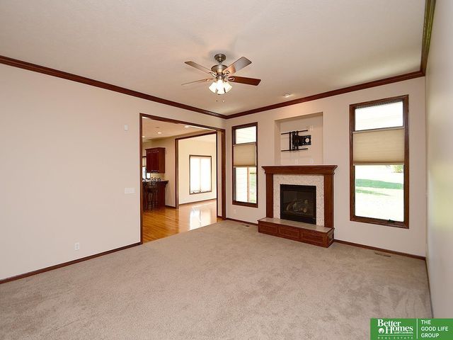 10418 Spyglass Drive, Omaha, NE 68136