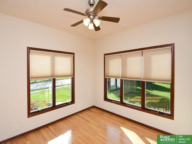 10418 Spyglass Drive, Omaha, NE 68136