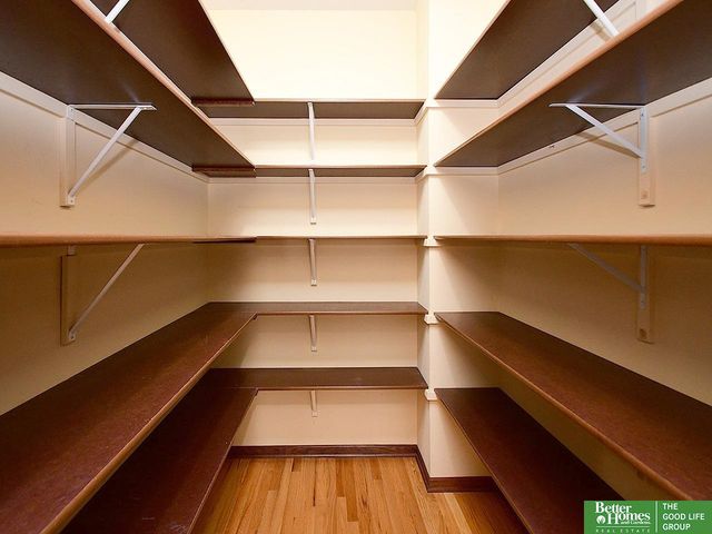 10418 Spyglass Drive, Omaha, NE 68136