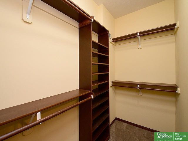 10418 Spyglass Drive, Omaha, NE 68136