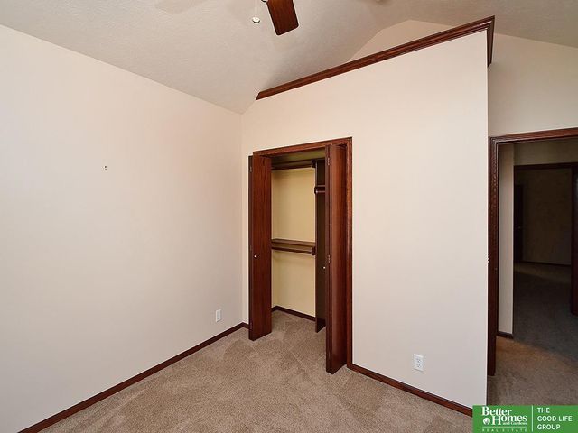 10418 Spyglass Drive, Omaha, NE 68136