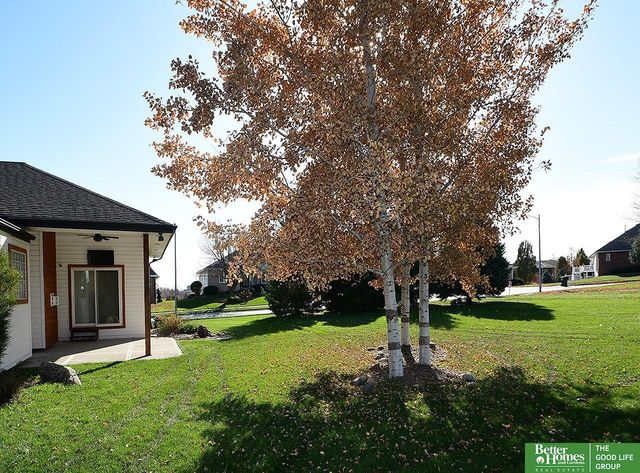 10418 Spyglass Drive, Omaha, NE 68136