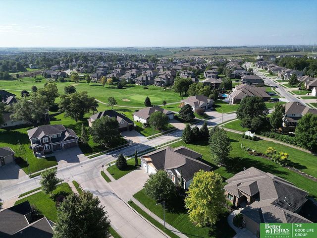 10418 Spyglass Drive, Omaha, NE 68136