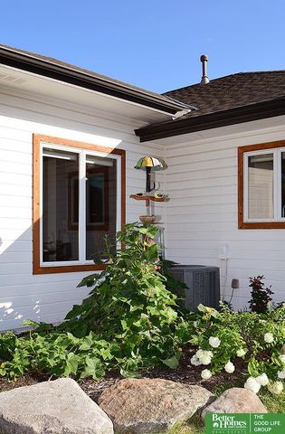 10418 Spyglass Drive, Omaha, NE 68136