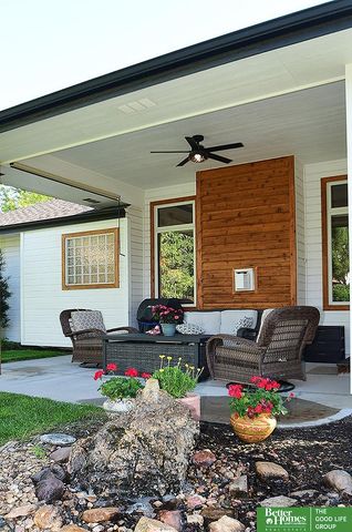 10418 Spyglass Drive, Omaha, NE 68136