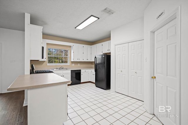 1263 E Smithfield Road, Mobile, AL 36695