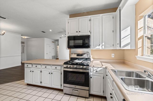 1263 E Smithfield Road, Mobile, AL 36695