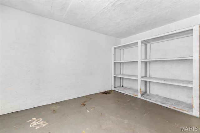 38 W Woodland Drive, East Alton, IL 62024