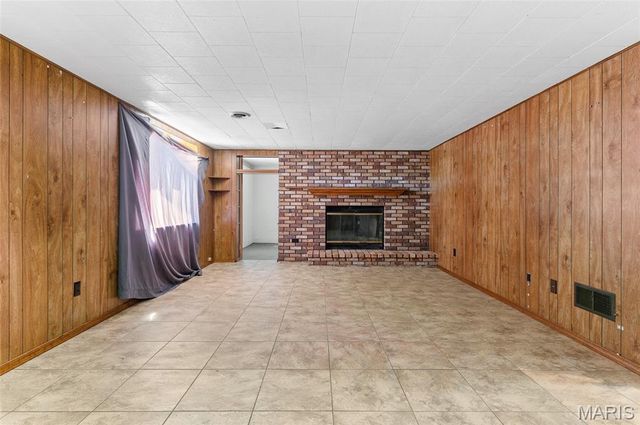 38 W Woodland Drive, East Alton, IL 62024