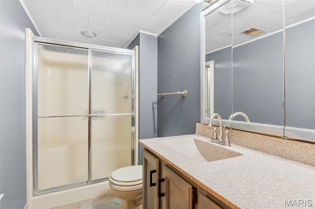 38 W Woodland Drive, East Alton, IL 62024