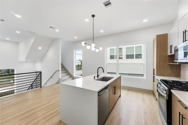 2953 Delafield Street, Houston, TX 77023