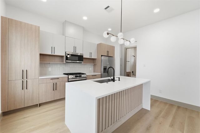 2953 Delafield Street, Houston, TX 77023