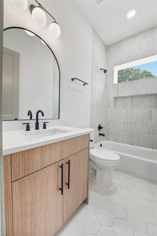 2953 Delafield Street, Houston, TX 77023