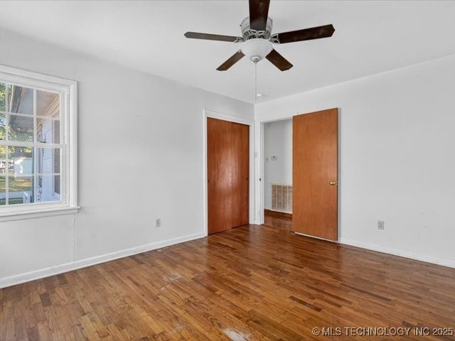 406 W Ironman Avenue, Nowata, OK 74048