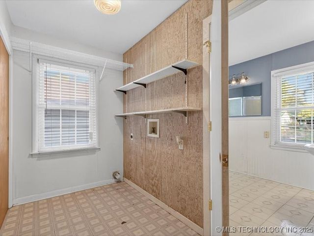 406 W Ironman Avenue, Nowata, OK 74048