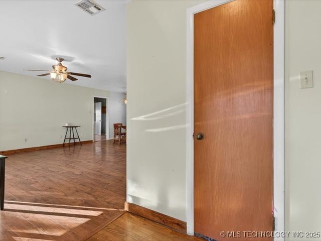 406 W Ironman Avenue, Nowata, OK 74048