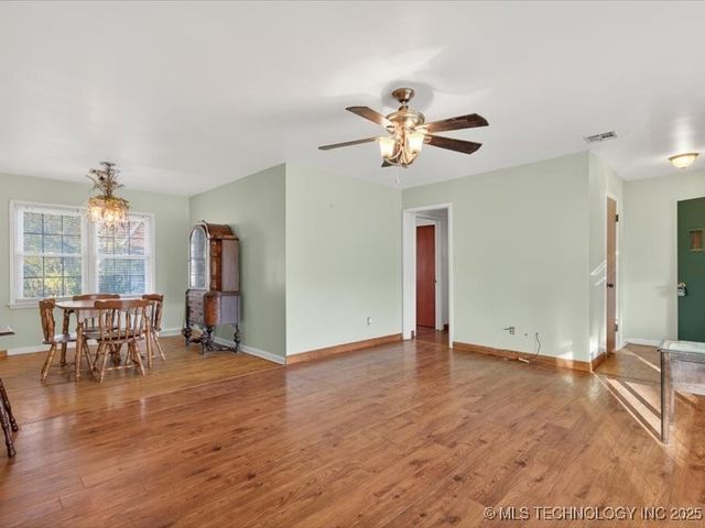 406 W Ironman Avenue, Nowata, OK 74048