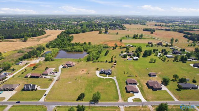 26856 Pepper Road, Athens, AL 35613