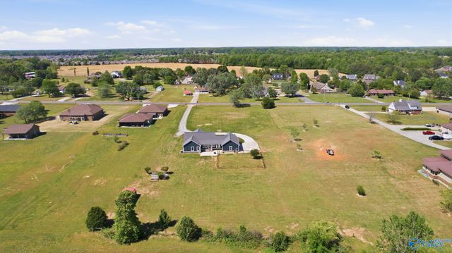 26856 Pepper Road, Athens, AL 35613