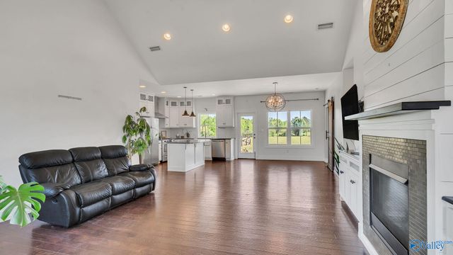26856 Pepper Road, Athens, AL 35613